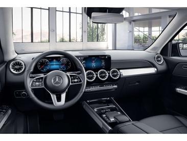 Mercedes GLB 220 D — photo 7