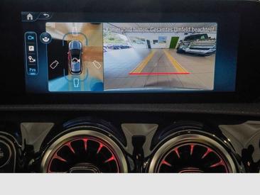 Mercedes CLA Berline 200 — photo 11