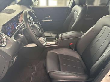 Mercedes EQB 250 — photo 8