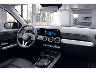 Mercedes GLB 220 D — photo 8
