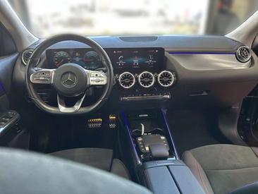 Mercedes EQA 250 — photo 10