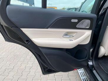Mercedes GLE 400 D — photo 22