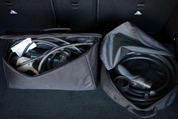 Mercedes GLA 250e — photo 19