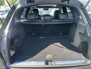 Mercedes GLC 63 — photo 22