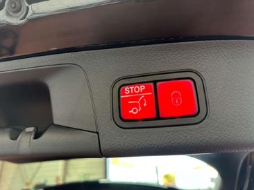 Mercedes EQA 250 — photo 13