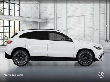 Mercedes GLA 200 — photo 17