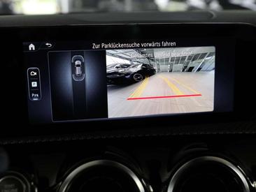 Mercedes CLA Berline 200 — photo 18