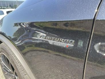 Mercedes GLC 63 — photo 28