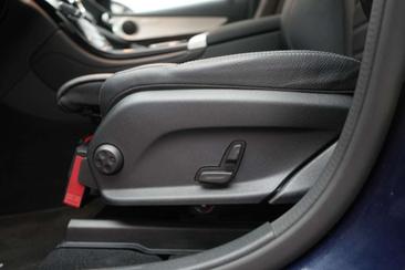 Mercedes GLC 220 D — photo 30
