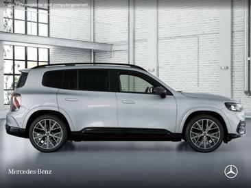 Mercedes GLB 200 — photo 17