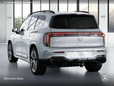 Mercedes GLB 200 — photo 19