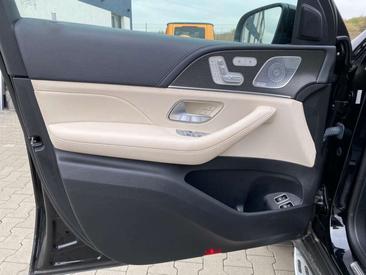 Mercedes GLE 400 D — photo 29