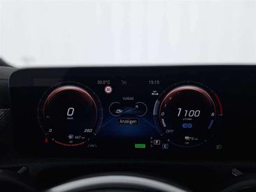 Mercedes CLA Berline 220 — photo 11