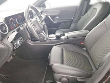 Mercedes CLA Berline 220 — photo 18