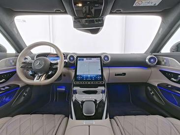 Mercedes SL Cabriolet 63 S E Performance — photo 7