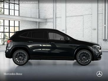 Mercedes GLA 200d — photo 17