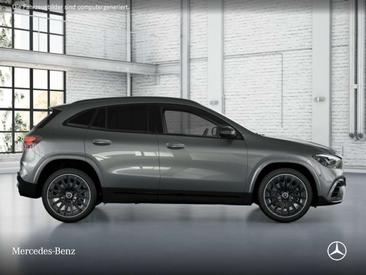 Mercedes GLA 200d — photo 17