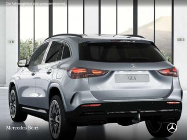 Mercedes GLA 200d — photo 19