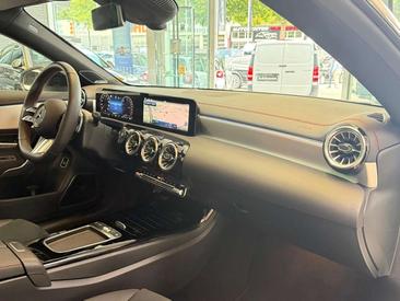 Mercedes CLA Berline 250 E — photo 9