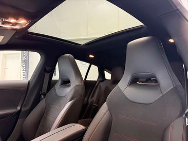 Mercedes CLA Berline 250 E — photo 11