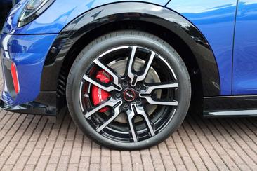Mini Cabrio John Cooper Works — photo 5