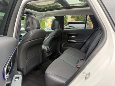 Mercedes GLC 200 — photo 10