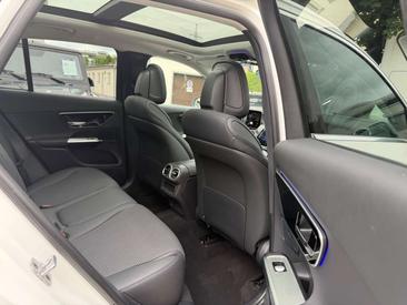 Mercedes GLC 200 — photo 12