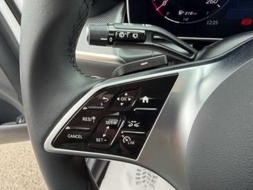 Mercedes GLC 200 — photo 19