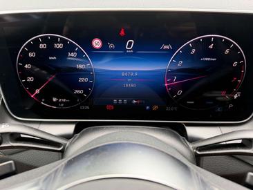 Mercedes GLC 200 — photo 20
