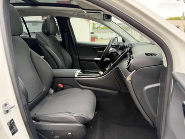 Mercedes GLC 200 — photo 18