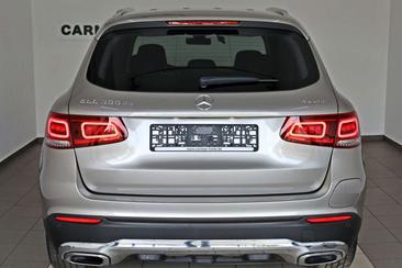 Mercedes GLC 300 — photo 26