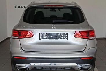 Mercedes GLC 300 — photo 27