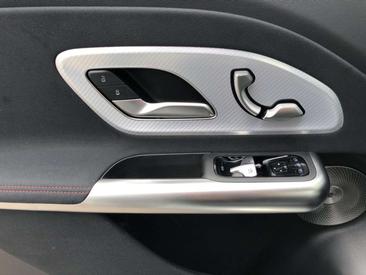 Mercedes GLB 350 — photo 16