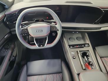Audi Q7 SUV TDI Quattro Tiptronic — photo 10