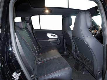 Mercedes GLB 250 AMG Line — photo 5