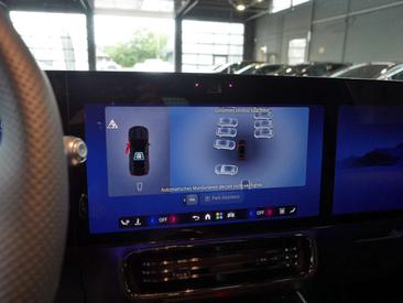Mercedes GLB 250 AMG Line — photo 17