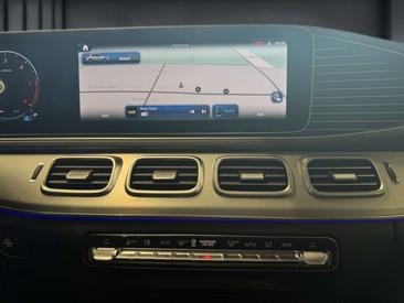 Mercedes GLE 300 — photo 11