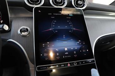 Mercedes GLC 400 AMG Line — photo 26