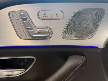 Mercedes GLE 300 — photo 18