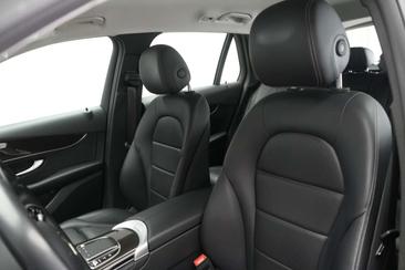 Mercedes GLC 300 — photo 10