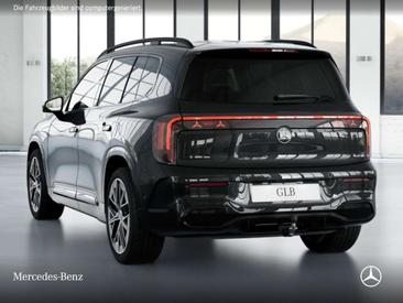 Mercedes GLB 250 Night — photo 20