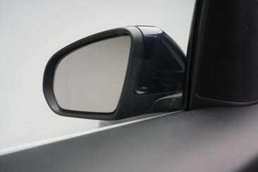 Mercedes GLC 300 — photo 30