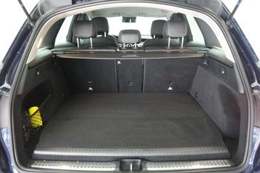 Mercedes GLC 300 — photo 35