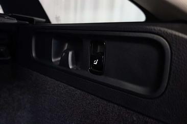 Mercedes Classe C 200 — photo 23