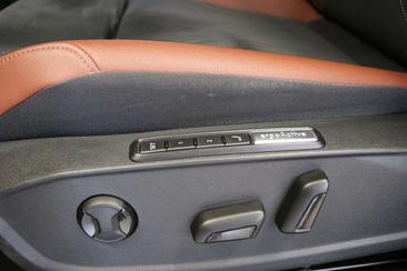 Volkswagen ID.4 Pro Performance — photo 11