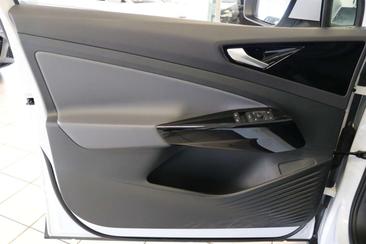 Volkswagen ID.4 Pro Performance — photo 11