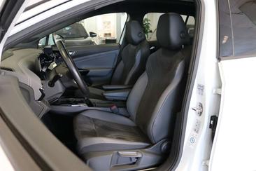 Volkswagen ID.4 Pro Performance — photo 12