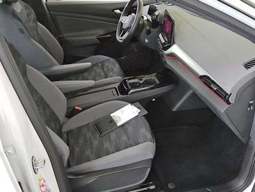 Volkswagen ID.4 Pro Performance — photo 7