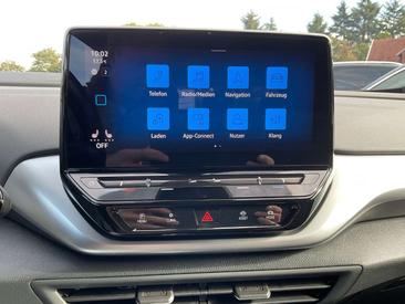 Volkswagen ID.4 Pro S — photo 16