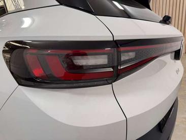Volkswagen ID.4 Pro Performance — photo 7
